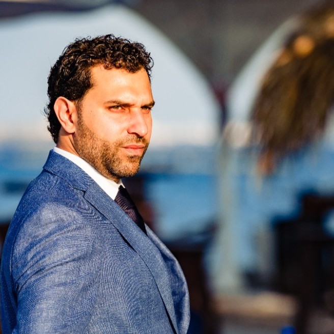 /images/Personalpic.jpg /images/Personalpic.jpg